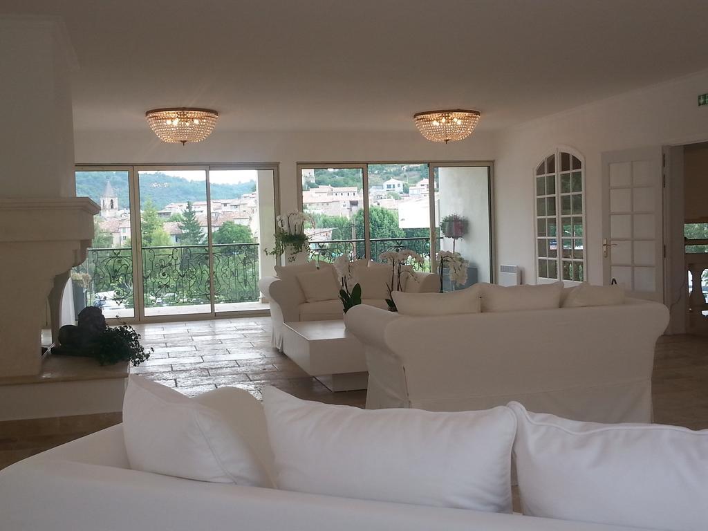 Hotel Les Deux Lions Riez Εξωτερικό φωτογραφία