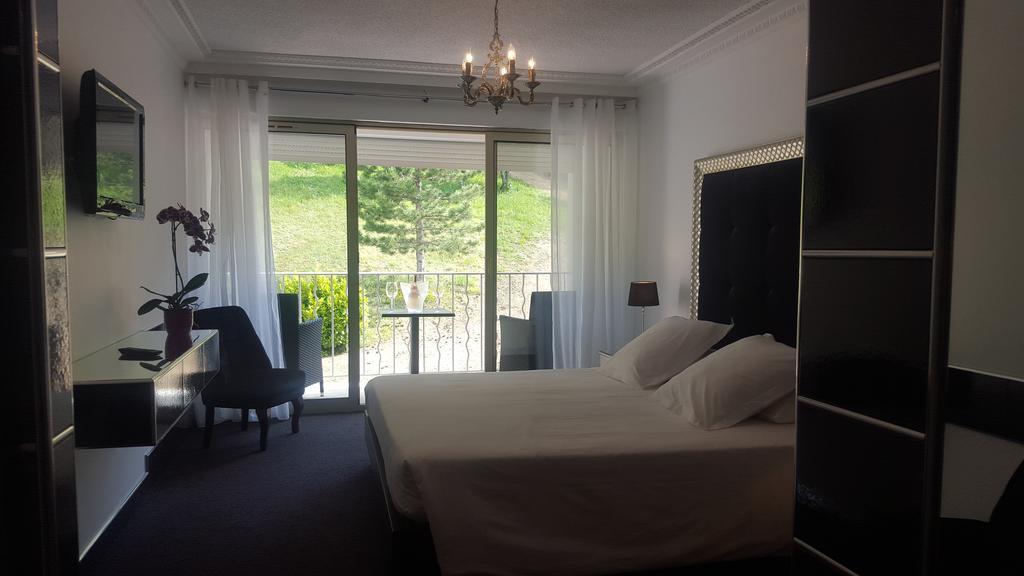 Hotel Les Deux Lions Riez Εξωτερικό φωτογραφία